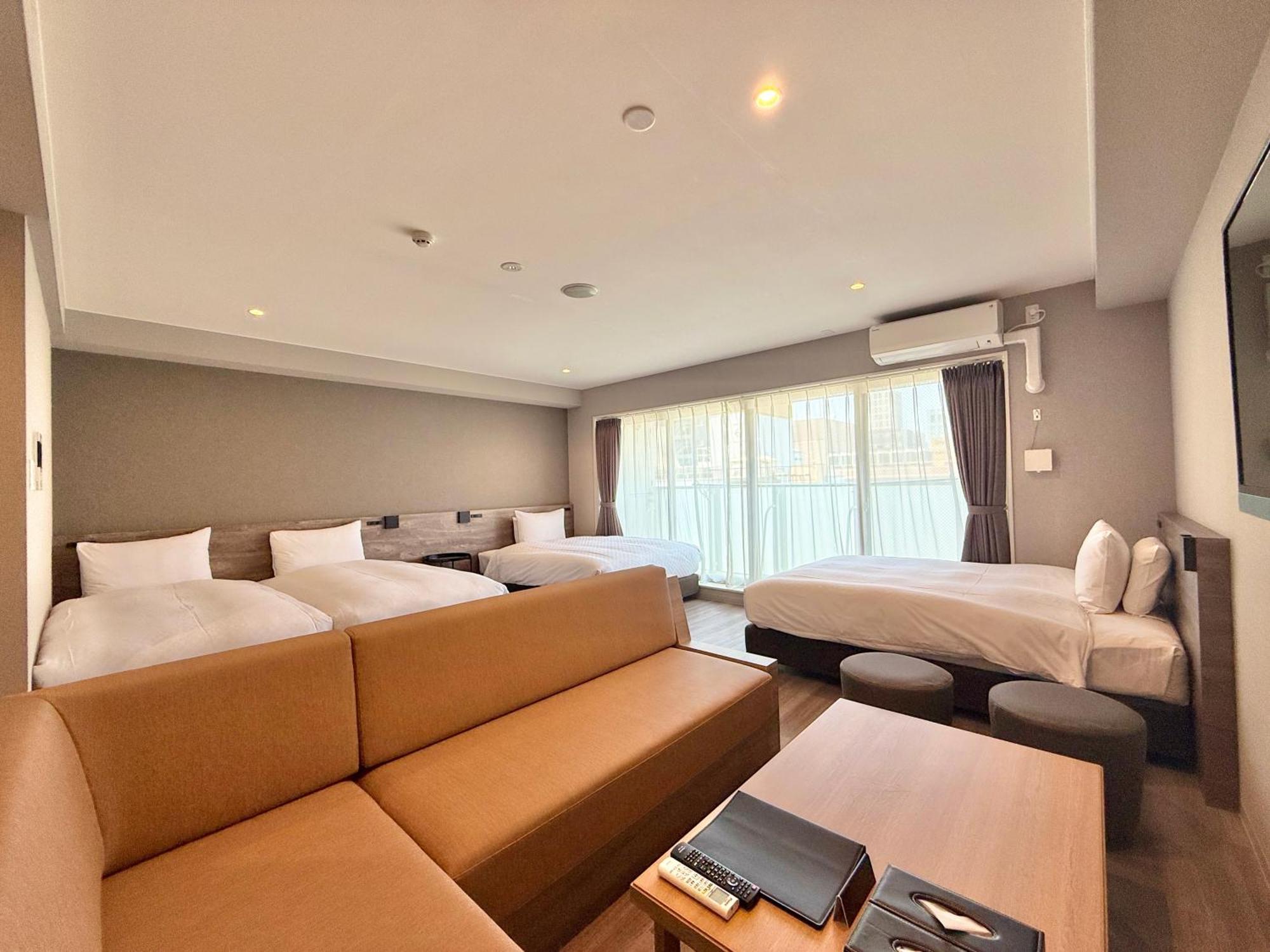 Apartment Comforts81 Shinsaibashi Osaka