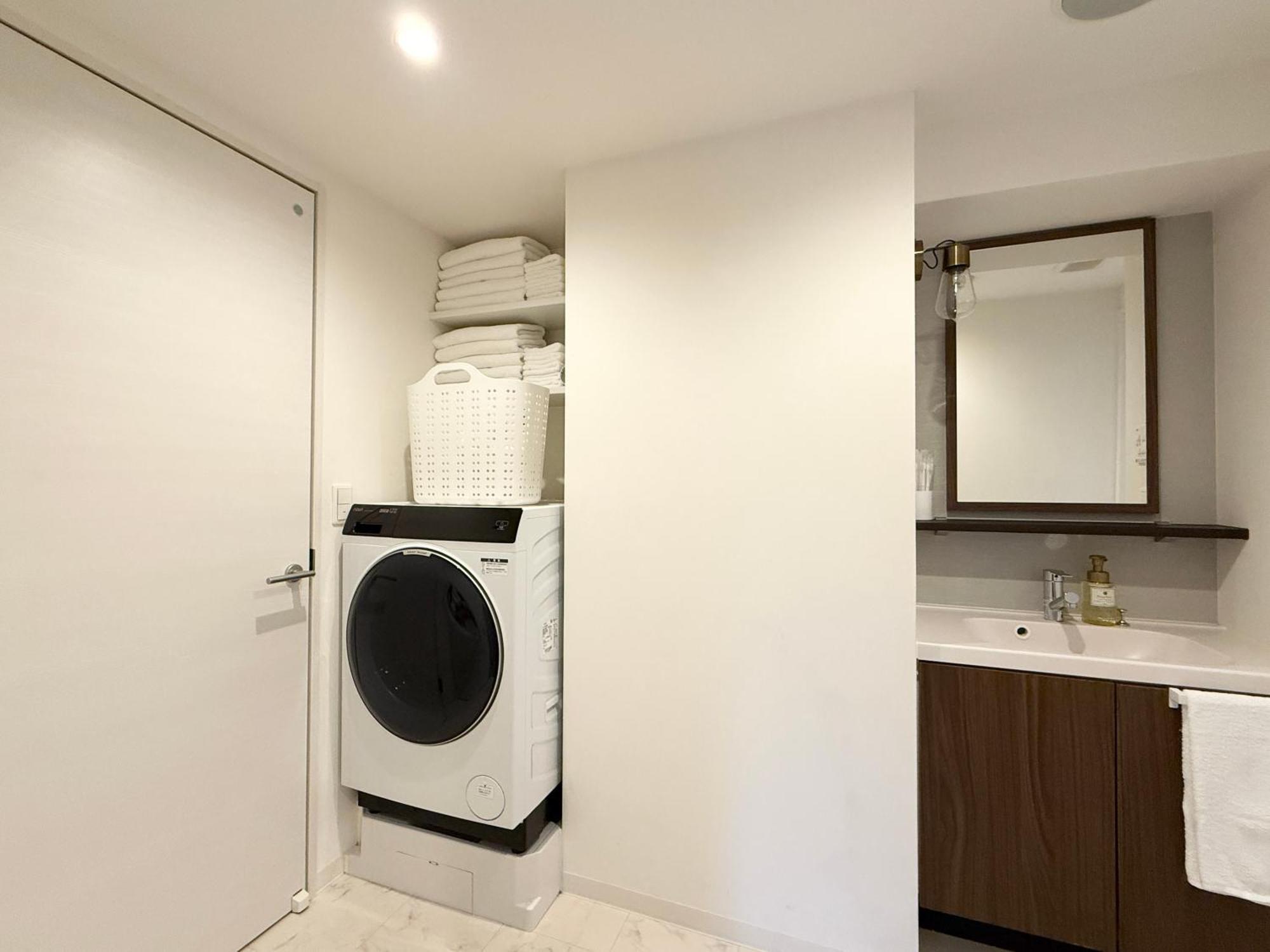 Apartment Comforts81 Shinsaibashi